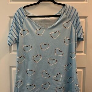 🌻Super soft light,blue hearts, T-shirt or sleep shirt​​